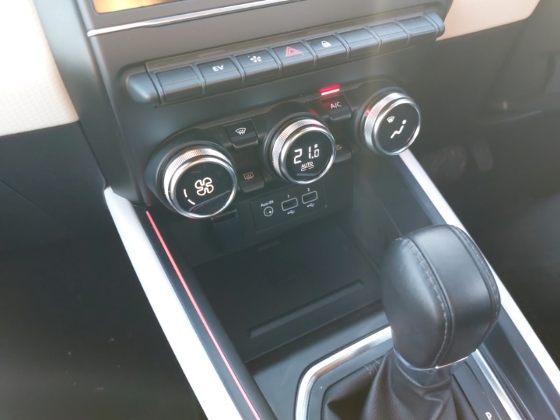 Used Renault Clio 2023 for sale - 76556178: Photo 14