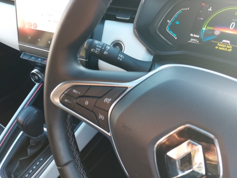 Used Renault Clio 2023 for sale - 76556178: Photo 16