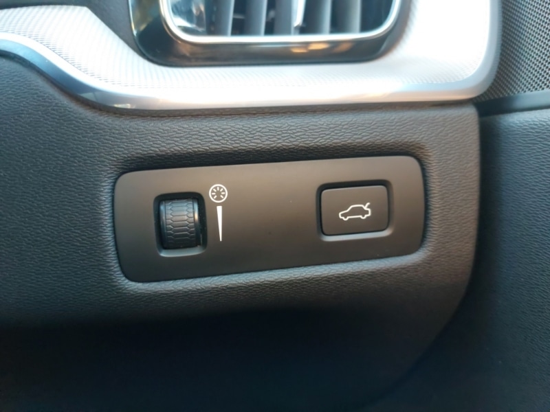 Used Volvo XC60 2019 for sale - 76889418: Photo 18