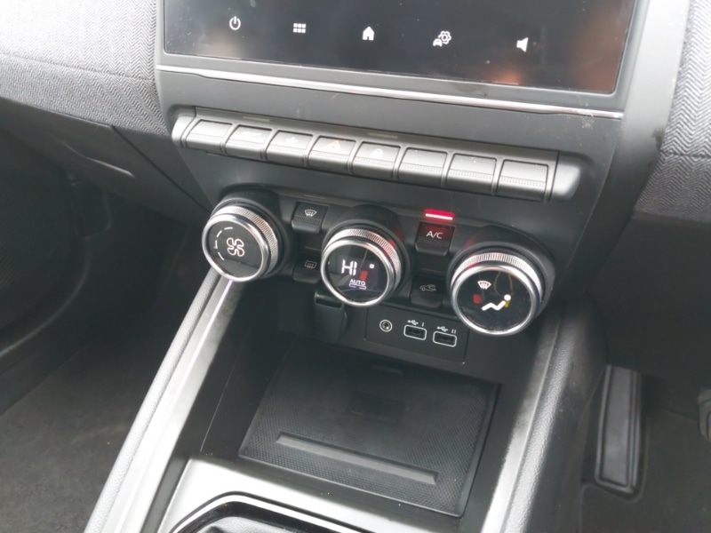 Used Renault Clio 2024 for sale - 76451048: Photo 14