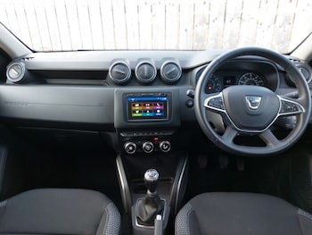 Used Dacia Duster 2018 for sale - 77366449: Photo