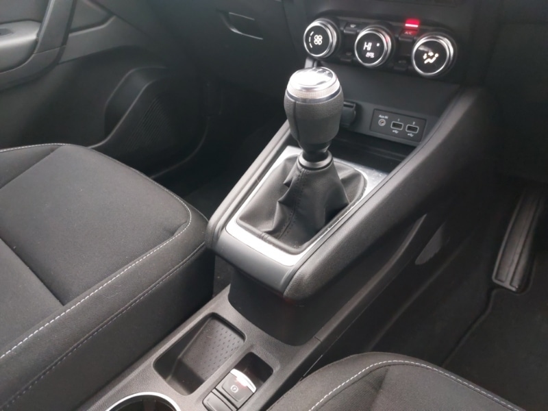 Used Renault Captur 2021 for sale - 76834351: Photo 15