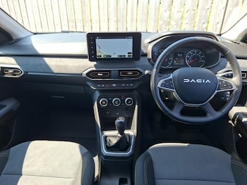 Used Dacia Sandero Stepway 2024 for sale - 79164924: Photo