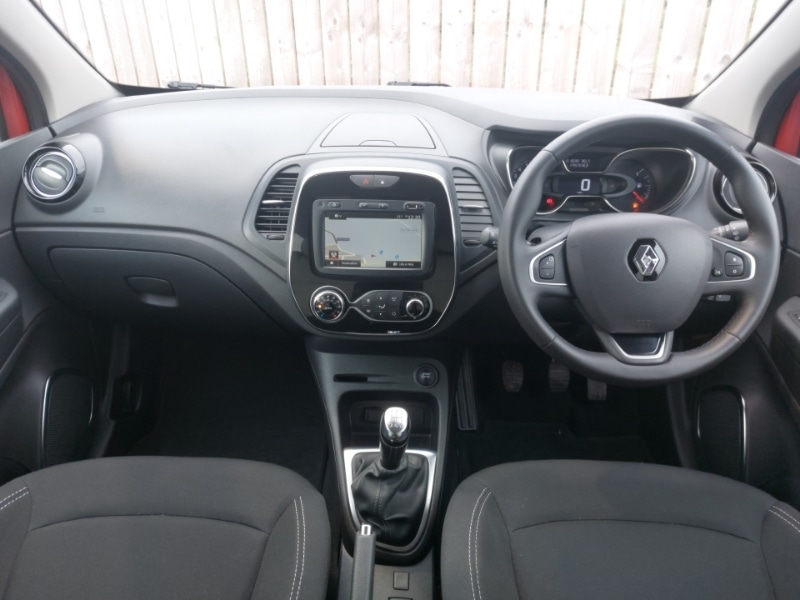 Used Renault Captur 2019 for sale - 76387909: Photo 2