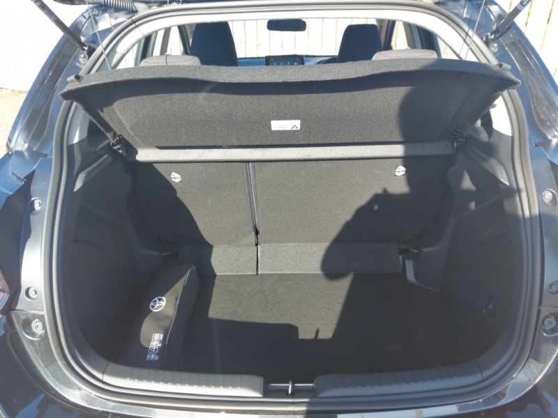 Used Toyota Yaris 2024 for sale - 77008673: Photo 8