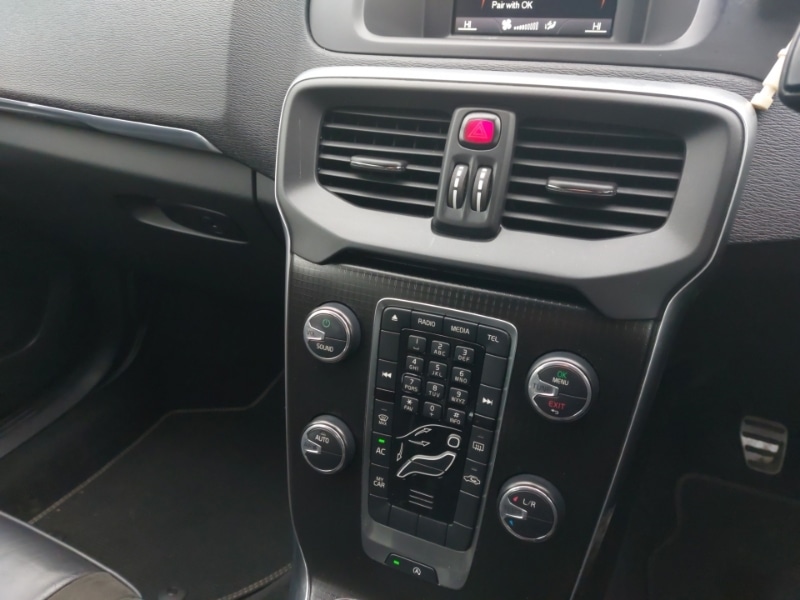 Used Volvo V40 2018 for sale - 77338513: Photo 14