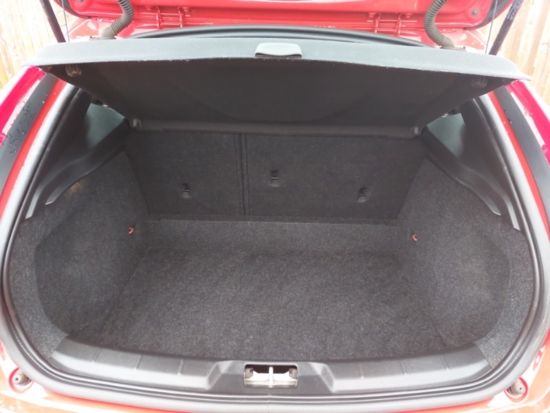 Used Volvo V40 2018 for sale - 77338513: Photo 8