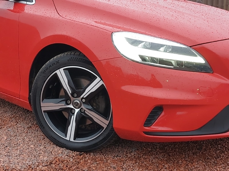 Used Volvo V40 2018 for sale - 77338513: Photo 9