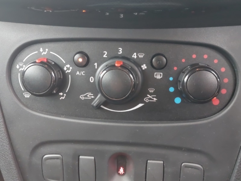 Used Dacia Sandero 2017 for sale - 77921818: Photo 14