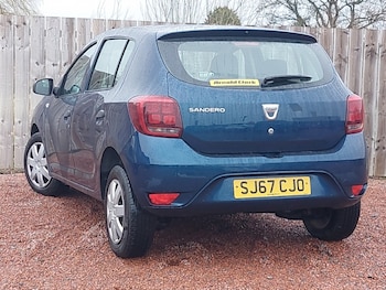 Used Dacia Sandero 2017 for sale - 77921818: Photo