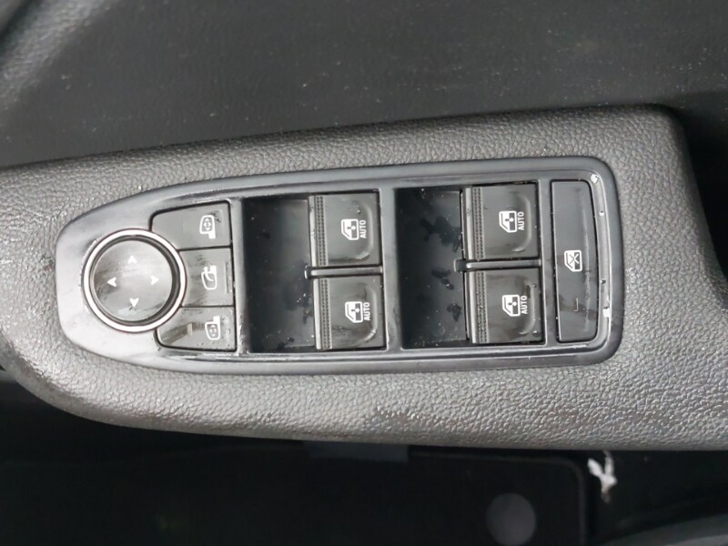 Used Renault Clio 2021 for sale - 76860519: Photo 19