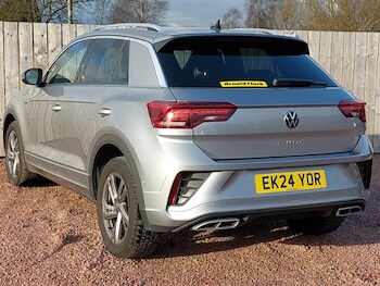 Used Volkswagen T-Roc 2024 for sale - 77371396: Photo