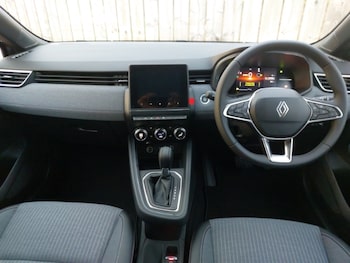 Used Renault Clio 2025 for sale - 77428635: Photo