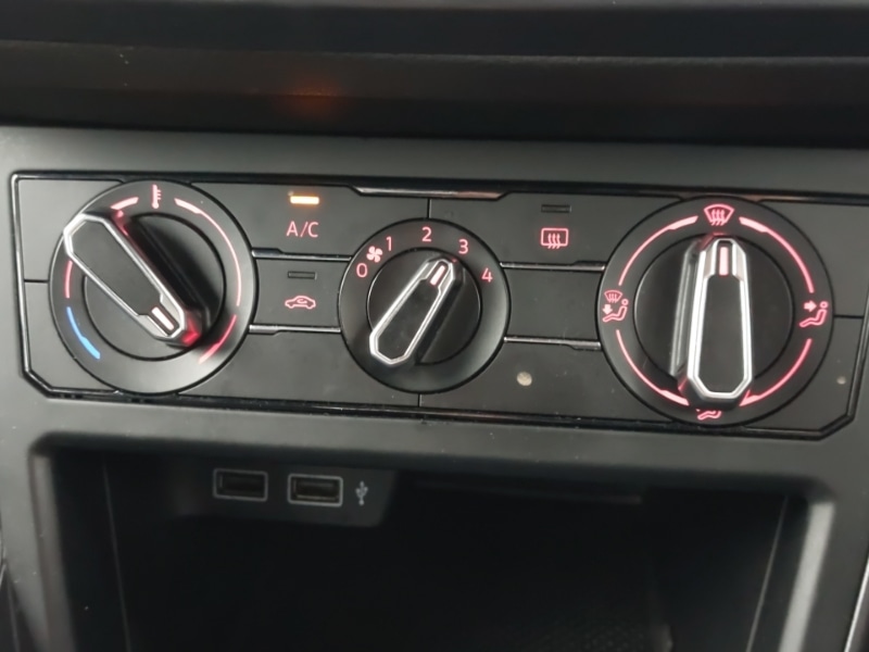 Used Volkswagen Polo 2018 for sale - 77371404: Photo 15