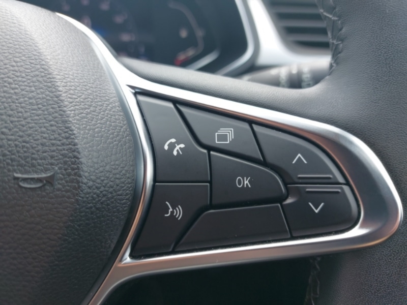 Used Renault Captur 2022 for sale - 76533285: Photo 15