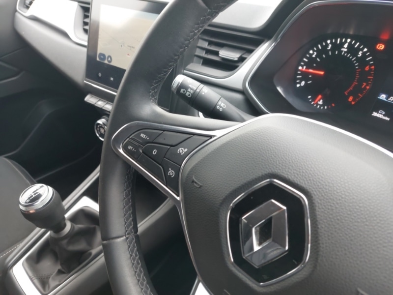 Used Renault Captur 2021 for sale - 76493349: Photo 15