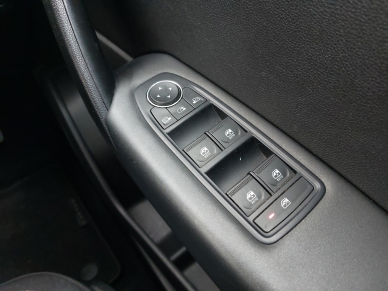 Used Renault Captur 2021 for sale - 76493349: Photo 18