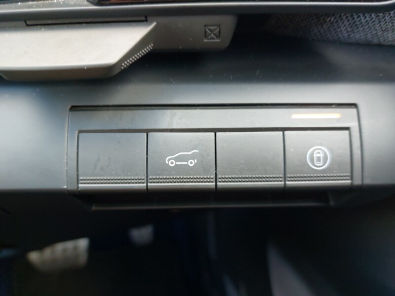 Used Renault Scenic E-Tech 2024 for sale - 76052330: Photo 16