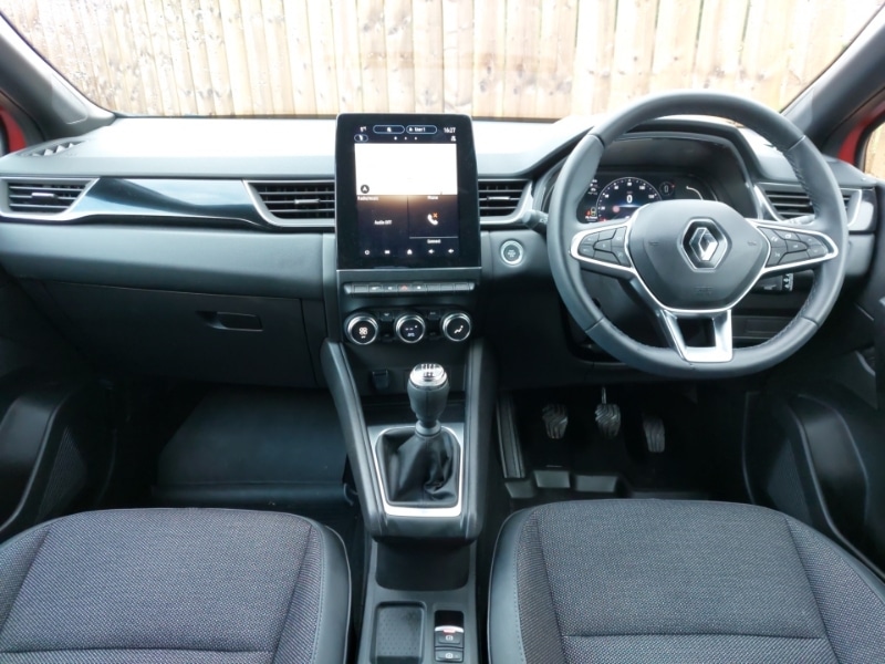 Used Renault Captur 2023 for sale - 78006150: Photo 2