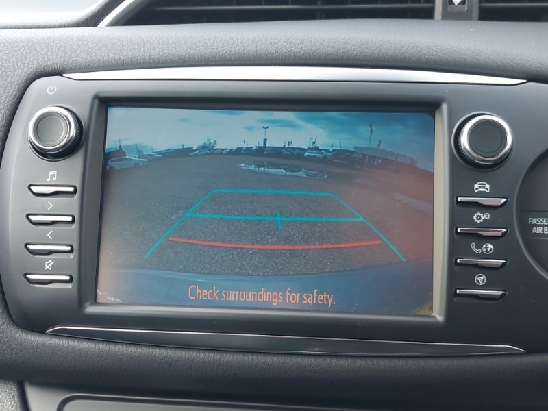 Used Toyota Yaris 2018 for sale - 77948061: Photo 11