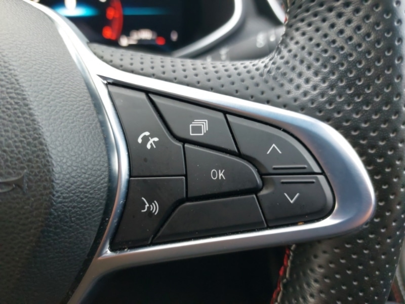 Used Renault Clio 2023 for sale - 76348656: Photo 17