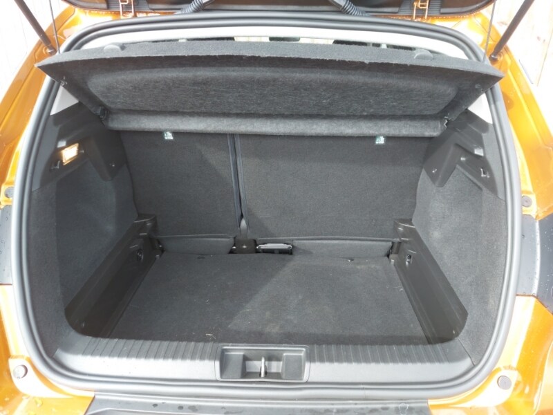 Used Renault Captur 2021 for sale - 77816627: Photo 8