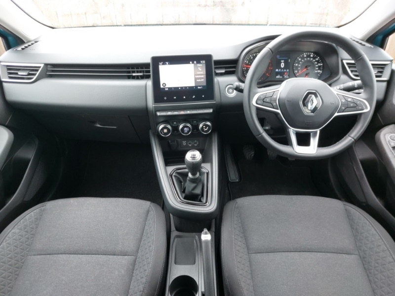 Used Renault Clio 2021 for sale - 75971936: Photo 2