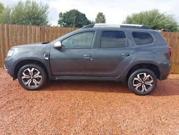Used Dacia Duster 2023 for sale - 75768115: Photo