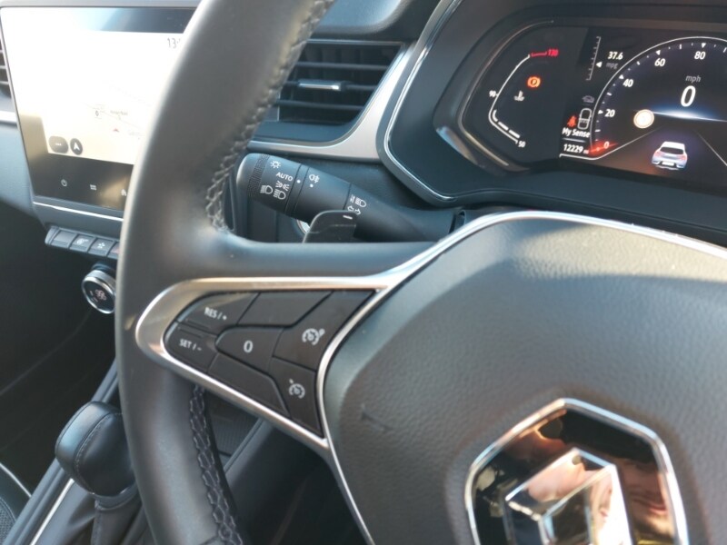 Used Renault Captur 2022 for sale - 76602394: Photo 16