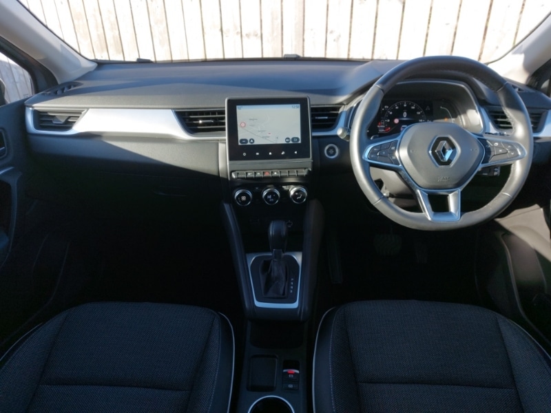 Used Renault Captur 2022 for sale - 76602394: Photo 2