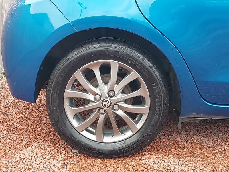 Used Toyota Yaris 2017 for sale - 77644650: Photo 12