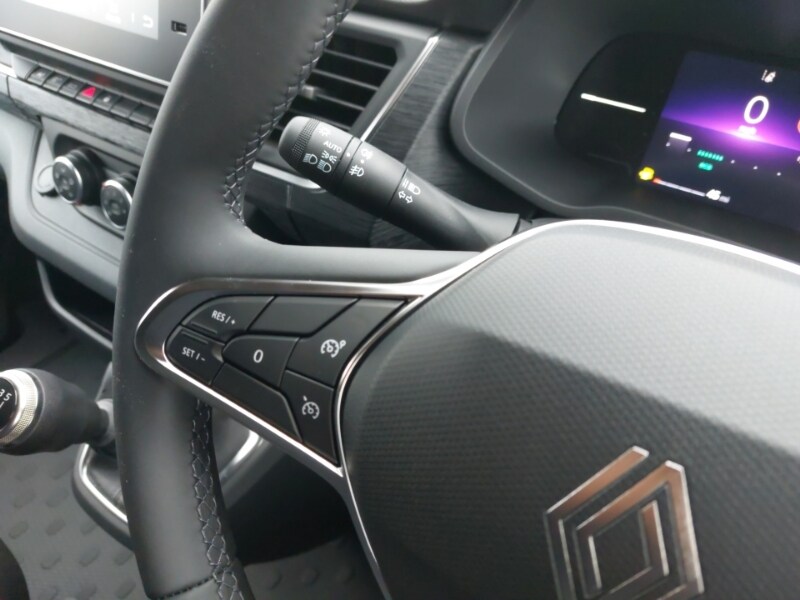 Used Renault Trafic 2025 for sale - 76493345: Photo 16