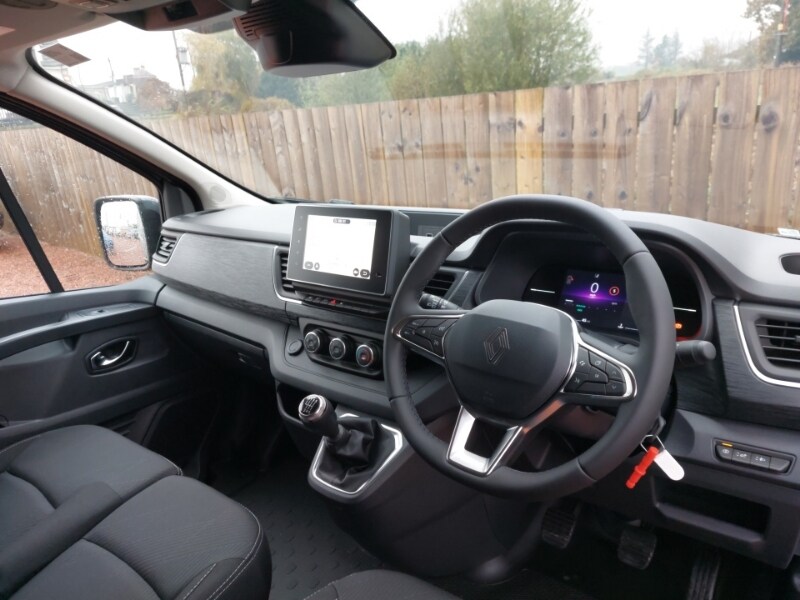 Used Renault Trafic 2025 for sale - 76493345: Photo 2