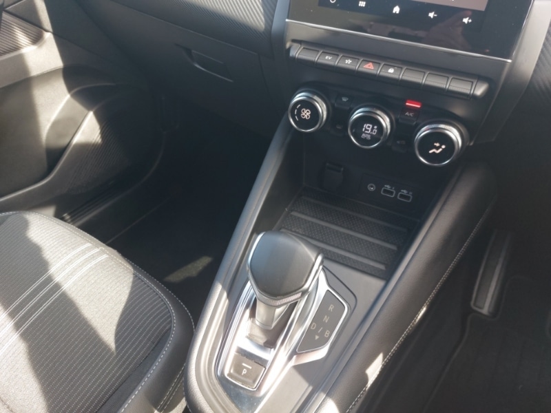 Used Renault Captur 2024 for sale - 78147580: Photo 15