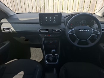 Used Dacia Sandero 2024 for sale - 79493395: Photo