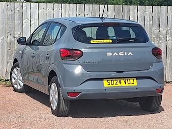 Used Dacia Sandero 2024 for sale - 79493395: Photo