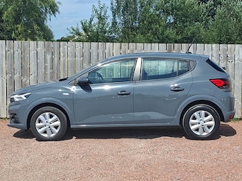 Used Dacia Sandero 2024 for sale - 79493395: Photo
