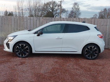 Used Renault Clio 2025 for sale - 77428634: Photo