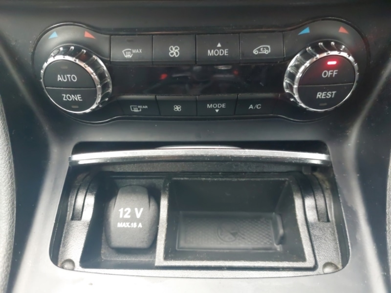 Used Mercedes-Benz GLA 2018 for sale - 76403935: Photo 14