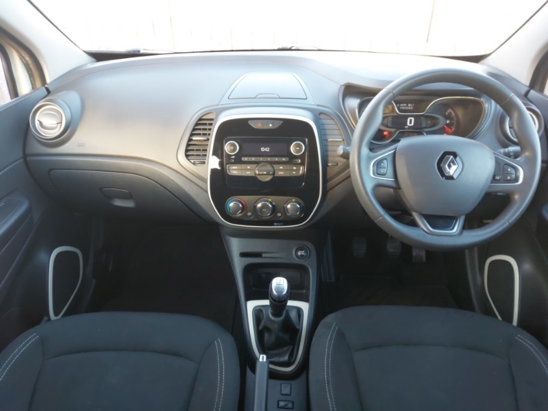 Used Renault Captur 2018 for sale - 77070078: Photo 2