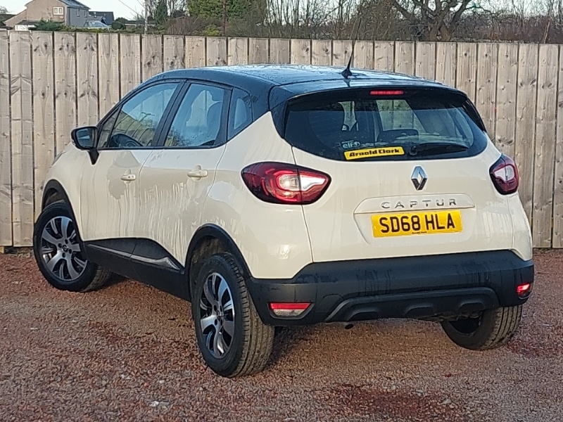Used Renault Captur 2018 for sale - 77070078: Photo 3