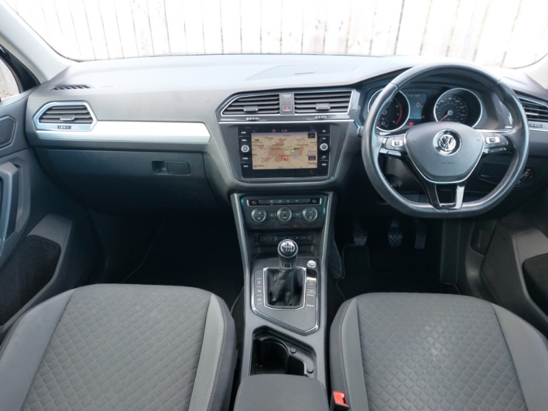 Used Volkswagen Tiguan 2019 for sale - 76403940: Photo 2