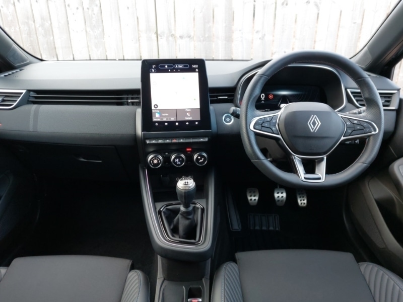 Used Renault Clio 2025 for sale - 77366442: Photo 2