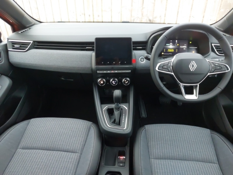 Used Renault Clio 2025 for sale - 77024507: Photo 2