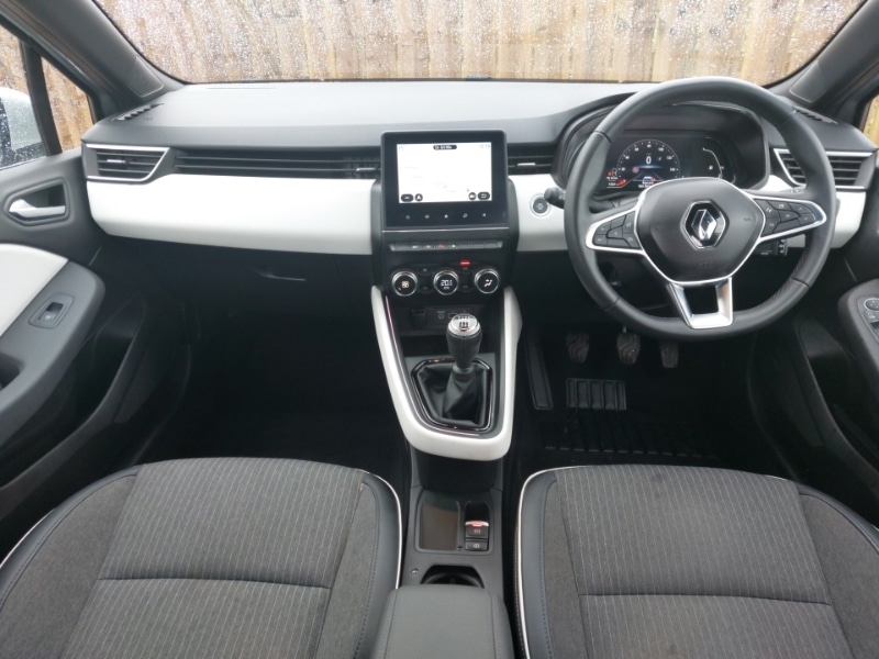 Used Renault Clio 2022 for sale - 76135298: Photo 2