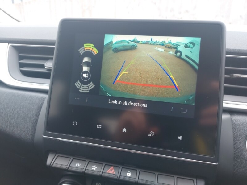 Used Renault Captur 2024 for sale - 77816652: Photo 10