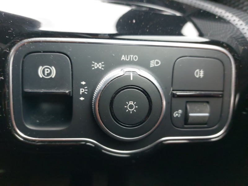 Used Mercedes-Benz A-Class 2019 for sale - 76335836: Photo 17