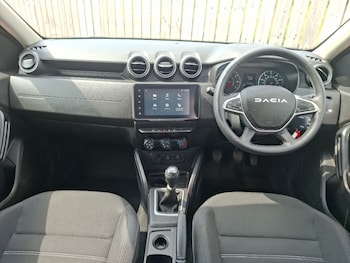Used Dacia Duster 2023 for sale - 79286237: Photo