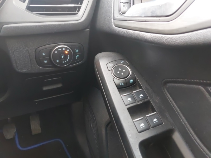 Used Ford Focus 2019 for sale - 76613842: Photo 18