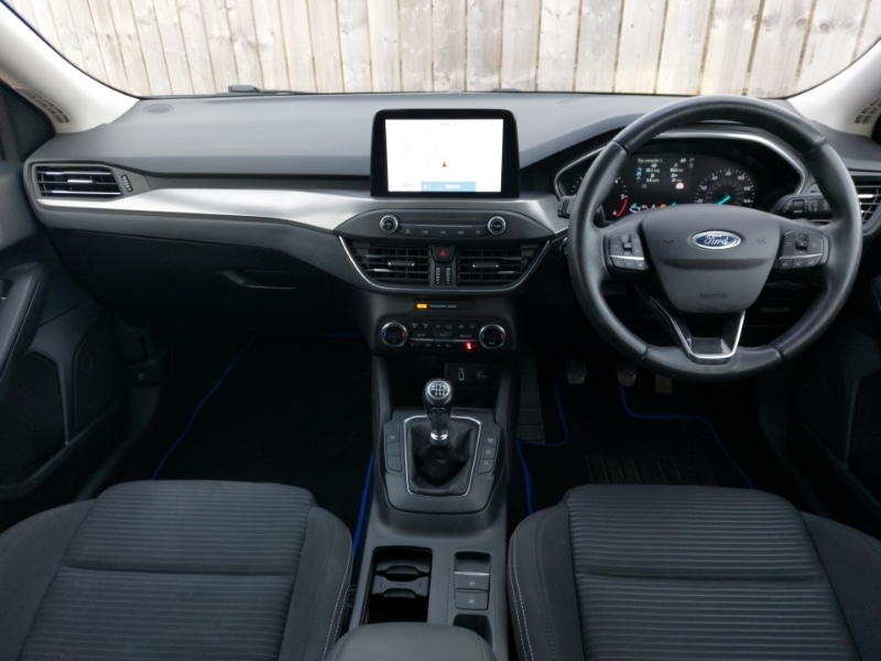 Used Ford Focus 2019 for sale - 76613842: Photo 2